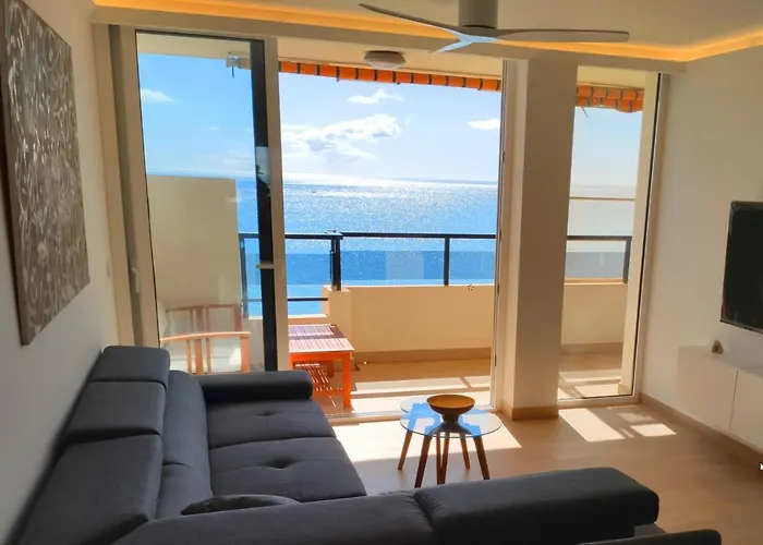 Beachfront -- New Luxury Apartment -- 1ª Linea Playa -- Fuengirola City Center -- Private Parking -- Panoramic Sea Views --
