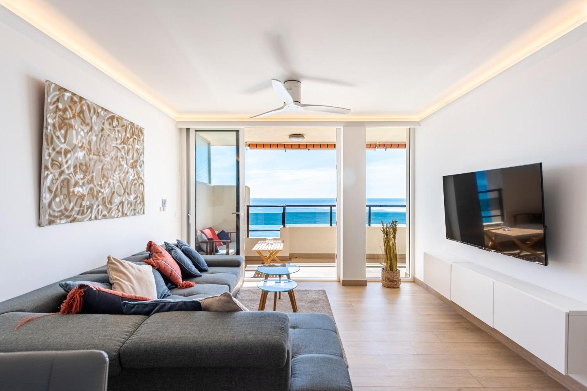 Beachfront -- New Luxury -- 1ª Linea Playa -- Center -- Private Parking -- Panoramic Sea Views --