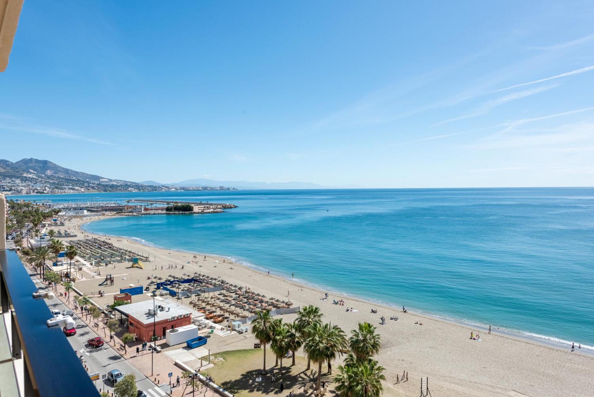 Beachfront -- New Luxury -- 1ª Linea Playa -- Center -- Private Parking -- Panoramic Sea Views -- Fuengirola