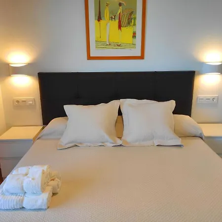 Beachfront -- New Luxury Apartment -- 1ª Linea Playa -- Fuengirola City Center -- Private Parking -- Panoramic Sea Views -- Zewnętrze zdjęcie