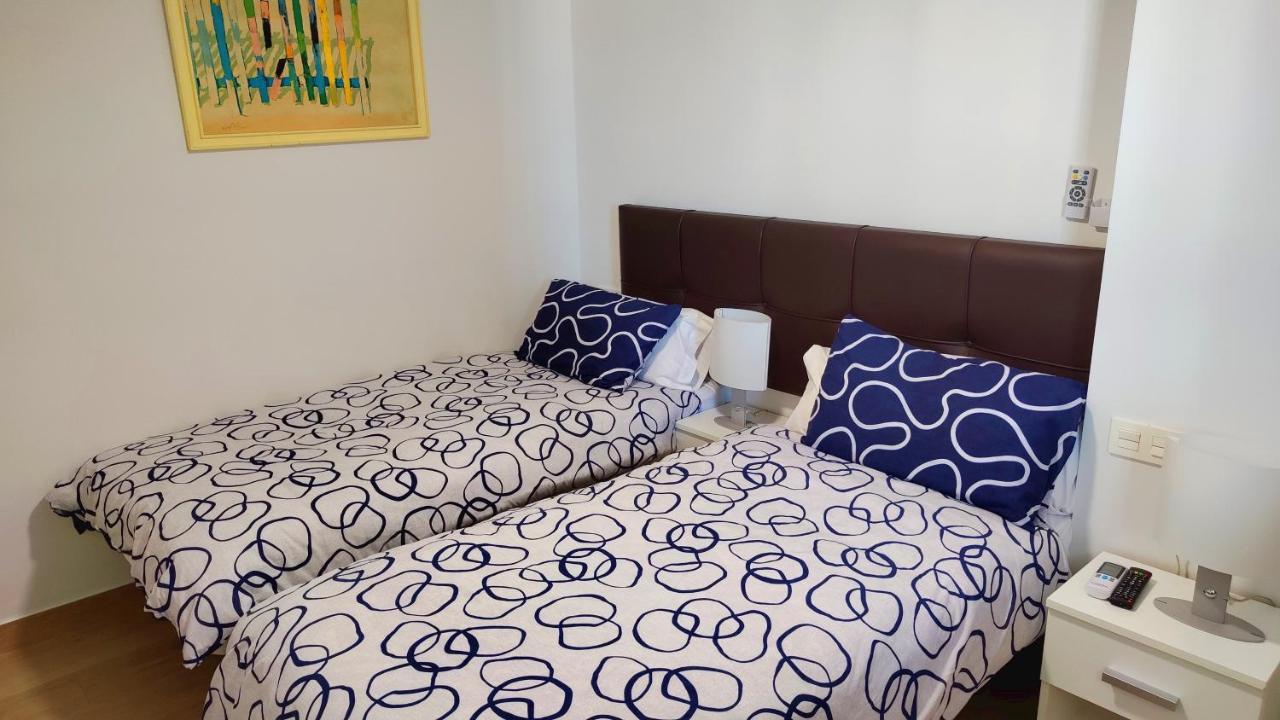 Beachfront -- New Luxury -- 1ª Linea Playa -- Center -- Private Parking -- Panoramic Sea Views -- *